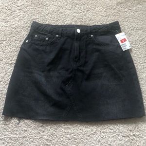 ❗️5/$15 NWT black jean mini skirt from H&M